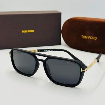 TOM FORD მზის სათვალე 2443