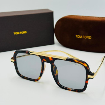 TOM FORD მზის სათვალე 2404