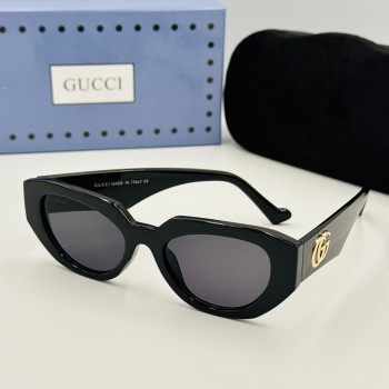 GUCCI მზის სათვალე 2109