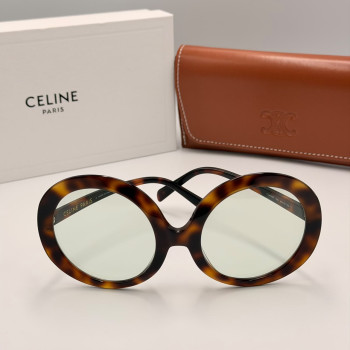 CELINE მზის სათვალე 2520