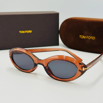 TOM FORD მზის სათვალე 2422