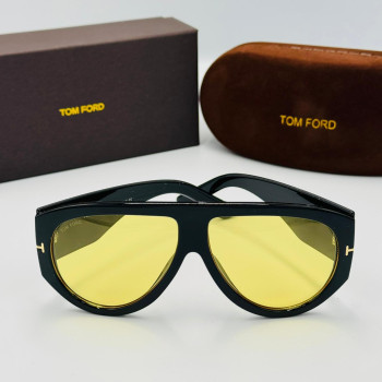 TOM FORD მზის სათვალე 2426