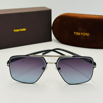 TOM FORD მზის სათვალე 2413