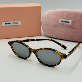 MIU MIU მზის სათვალე 2151