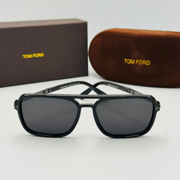 TOM FORD მზის სათვალე 2441