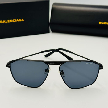 BALENCIAGA მზის სათვალე 2026