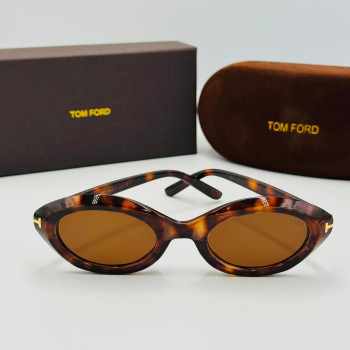 TOM FORD მზის სათვალე 2437