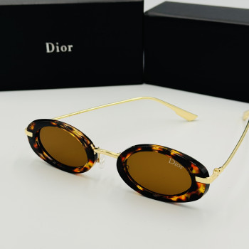 DIOR მზის სათვალე 2121
