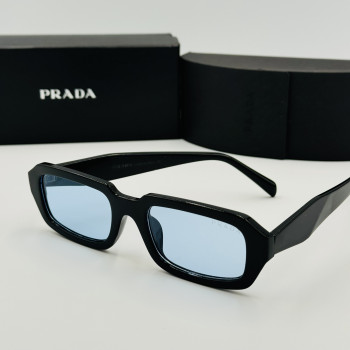 PRADA მზის სათვალე 2135