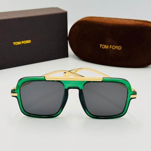 TOM FORD მზის სათვალე 2411