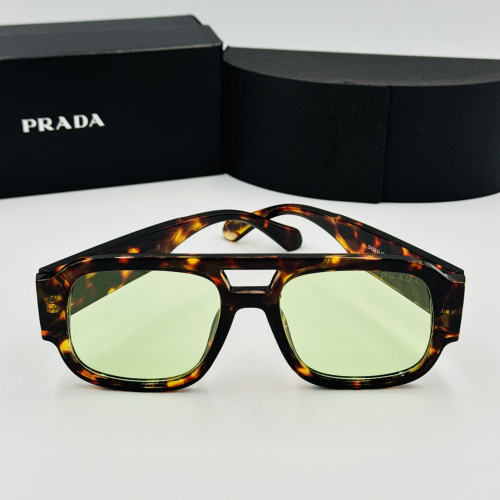 PRADA მზის სათვალე 2130