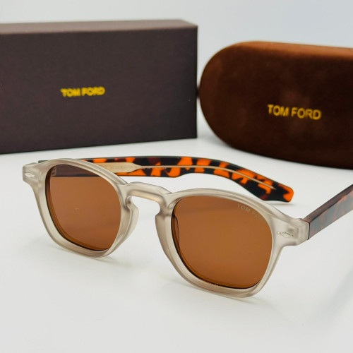 TOM FORD მზის სათვალე 2440