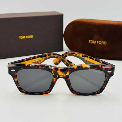 TOM FORD მზის სათვალე 2416