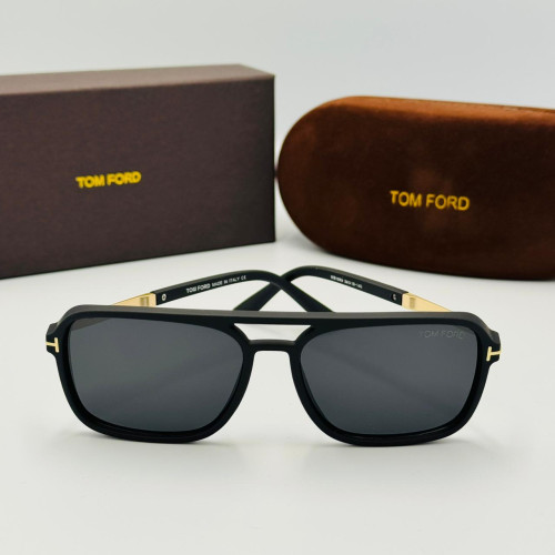 TOM FORD მზის სათვალე 2421