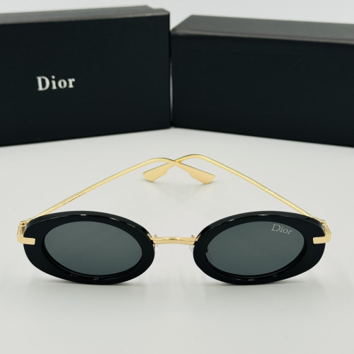 DIOR მზის სათვალე 2124