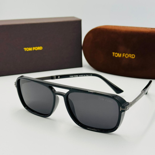 TOM FORD მზის სათვალე 2441