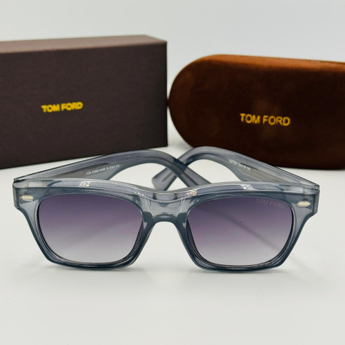 TOM FORD მზის სათვალე 2419