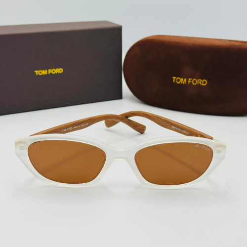 TOM FORD მზის სათვალე 2432