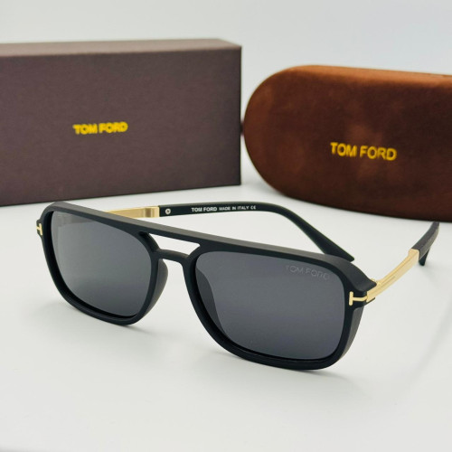 TOM FORD მზის სათვალე 2421