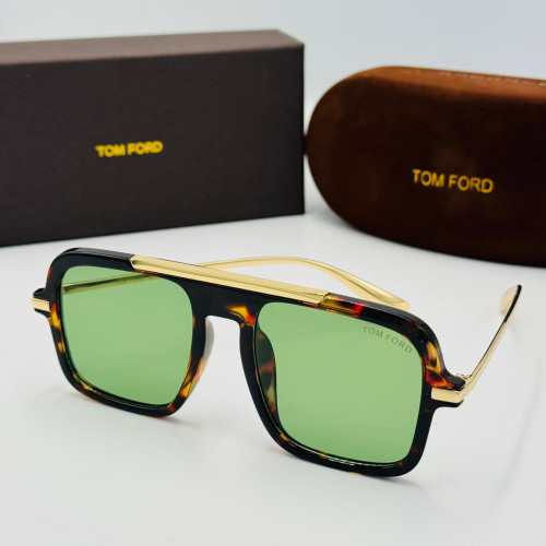 TOM FORD მზის სათვალე 2408