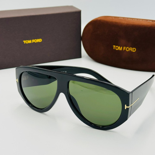 TOM FORD მზის სათვალე 2423
