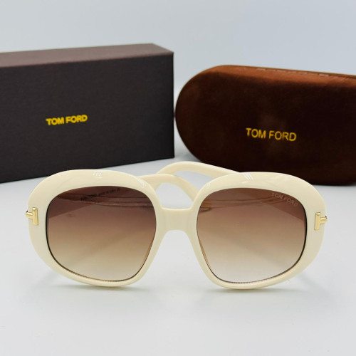 TOM FORD მზის სათვალე 2445