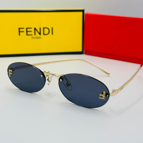 FENDI მზის სათვალე 2513