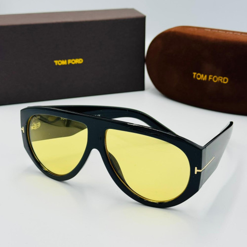 TOM FORD მზის სათვალე 2426