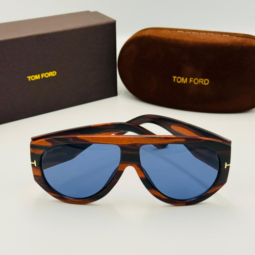 TOM FORD მზის სათვალე 2425
